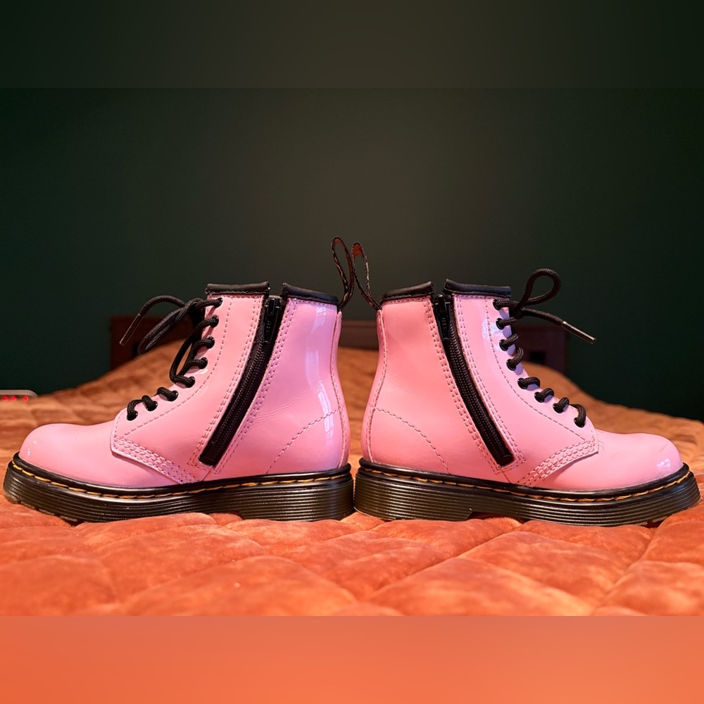 Toddler Girl Dr. Martens Boots - Picture 5 of 7